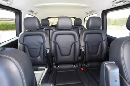 Private Transfer in Minivan Hotel Madrid - Airport - app.name