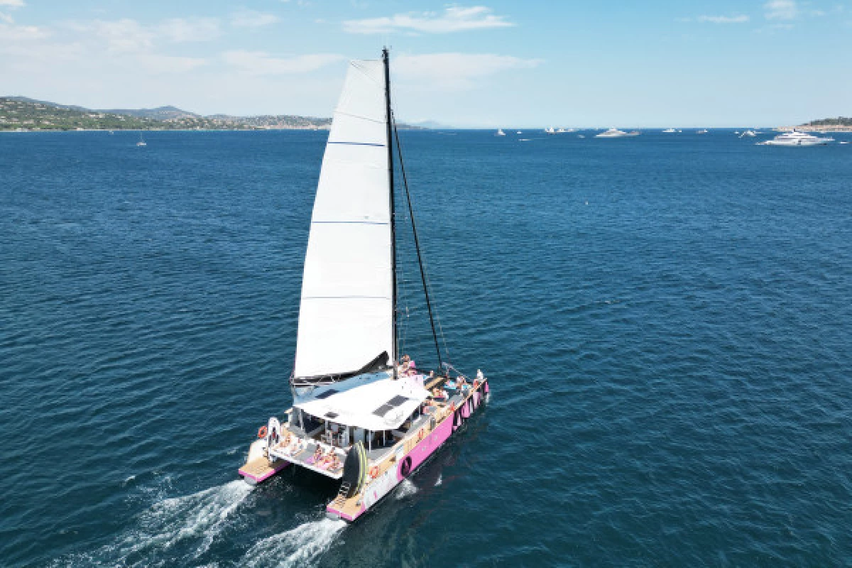 Half Day Catamaran Canoubiers Bay from Cogolin - Bonjour Fun