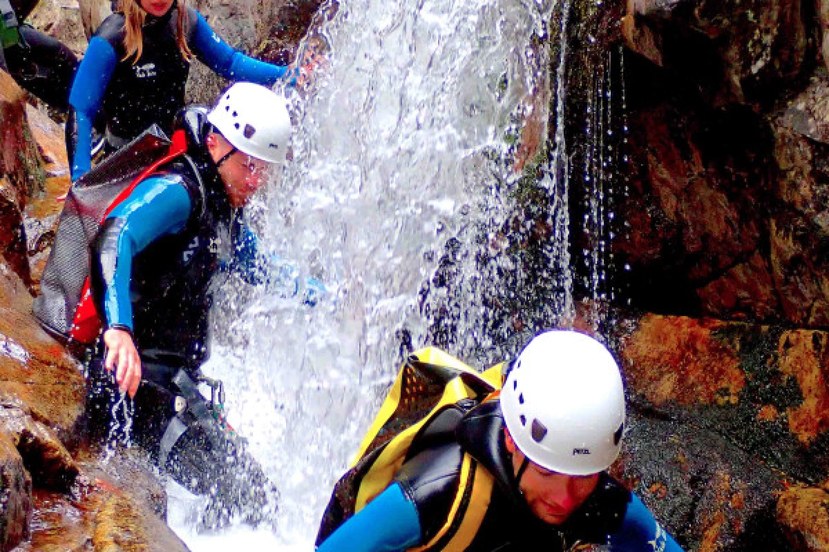 Abenteuer-CANYON HAUTE-BORNE 1 TAG - Bonjour Fun