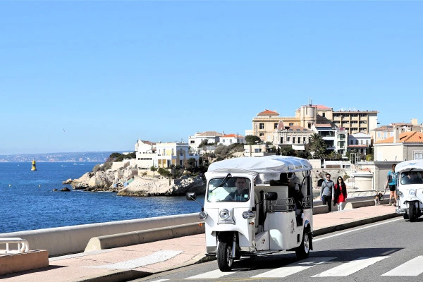 Amazing Seaside tuk tuk tour - Bonjour Fun