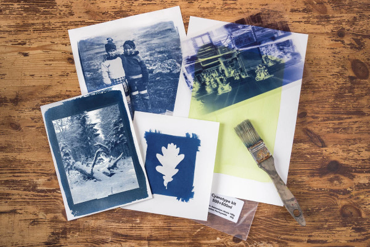 Photo workshop - Cyanotype printing - Bonjour Fun