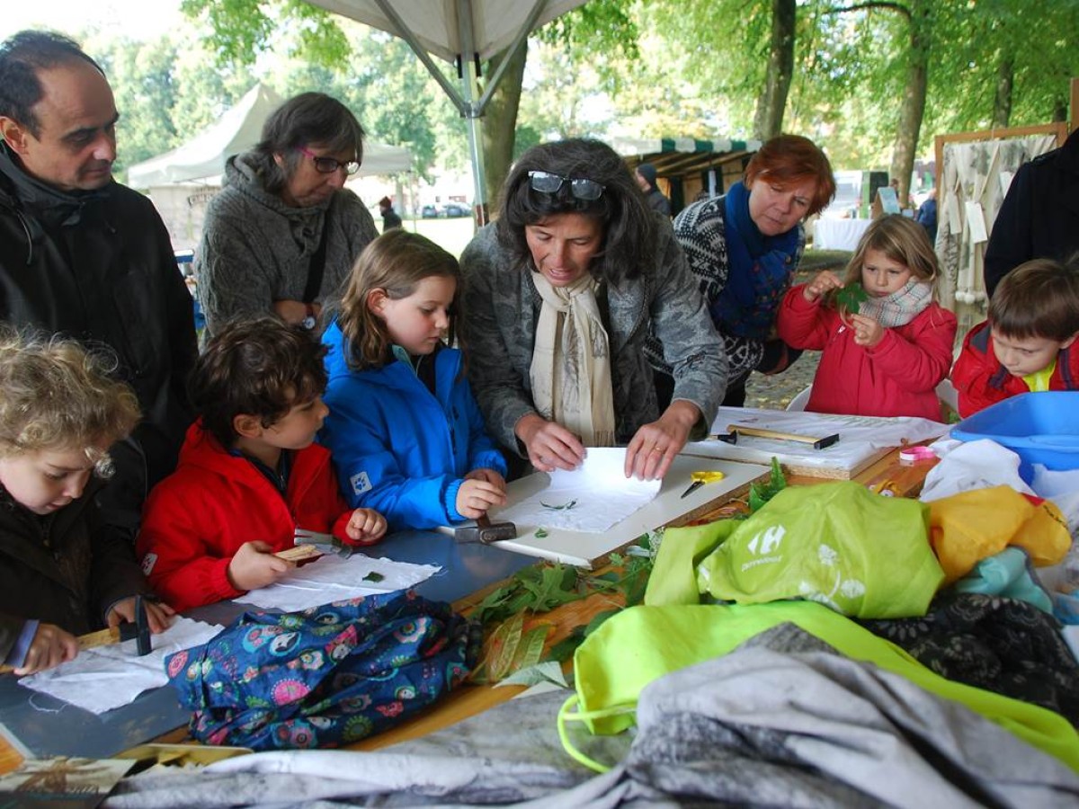 Atelier - réalisation d'un tableau  - collectif des femmes - Bonjour Fun