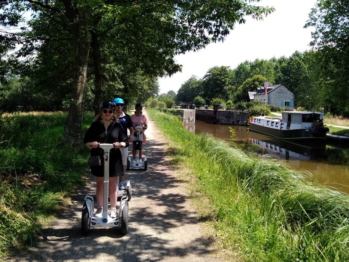 Ballade en groupe avec encadrement canal d'Ille et vilaine Rennes - Bonjour Fun