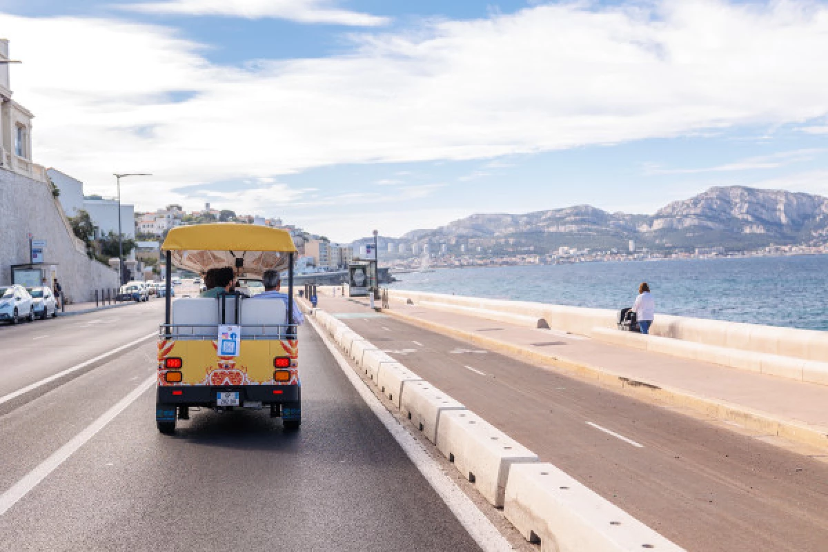 Amazing Seaside tuk tuk tour - Bonjour Fun