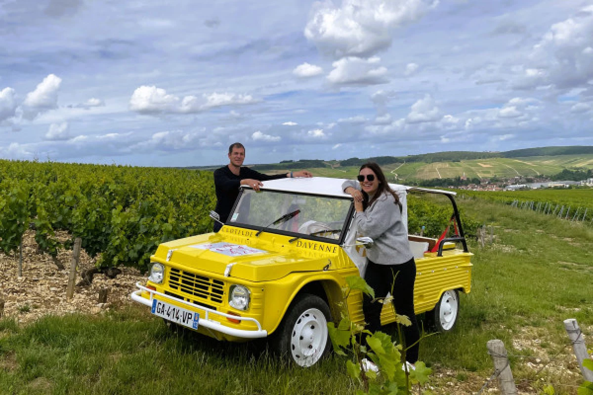 Grands Crus tour in e-Mehari and Chablis tasting - Bonjour Fun