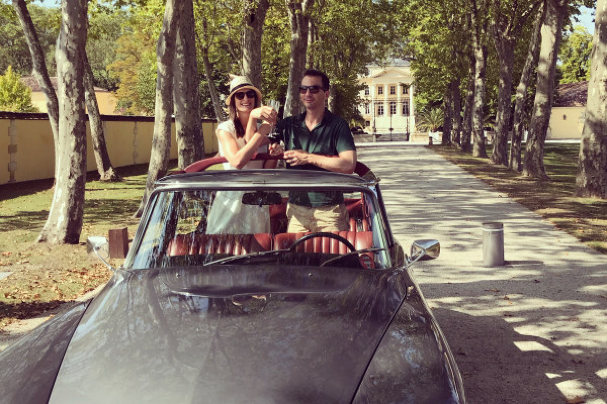 Private luxury wine tour in a presidential Citroën - Bonjour Fun