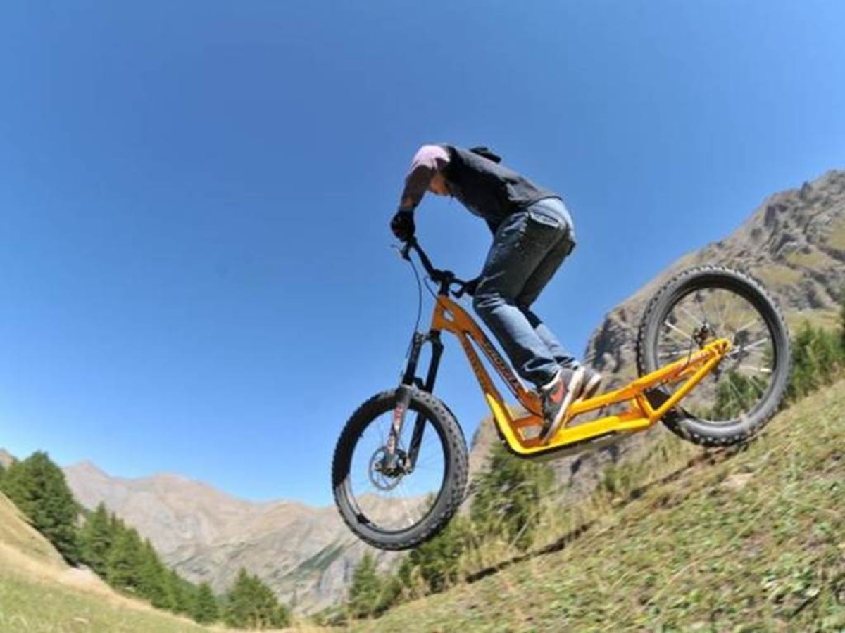 BILLET DESCENTE TROÏ-TROTT SPORTIVE - Bonjour Fun