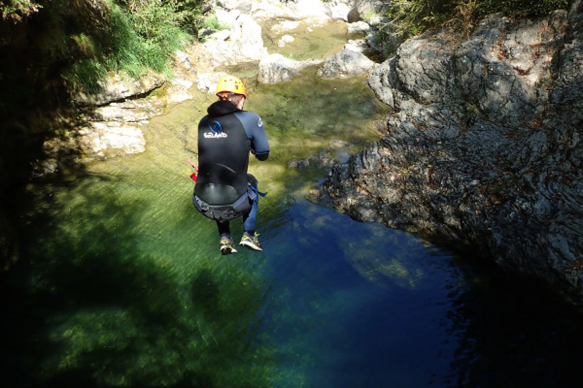 Canyoning adventure Bollène - Estéron Valley - Bonjour Fun