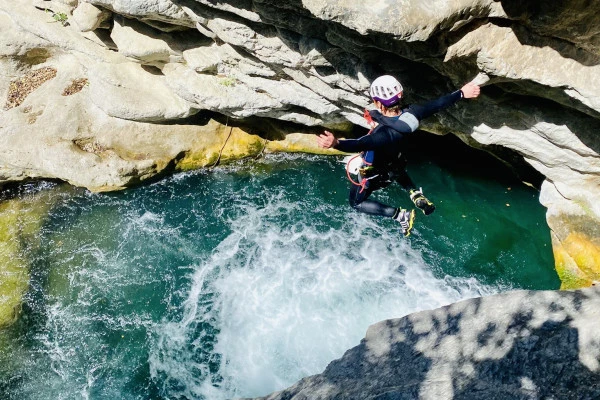 Family Canyoning - Gorges du Loup Canyoning - PROMO - Bonjour Fun