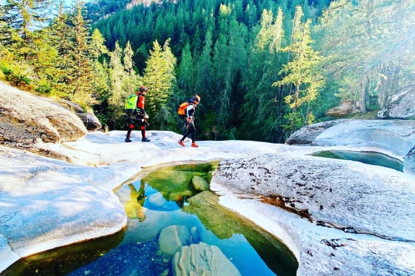 Family Canyoning - Gorges du Loup Canyoning - PROMO - Bonjour Fun