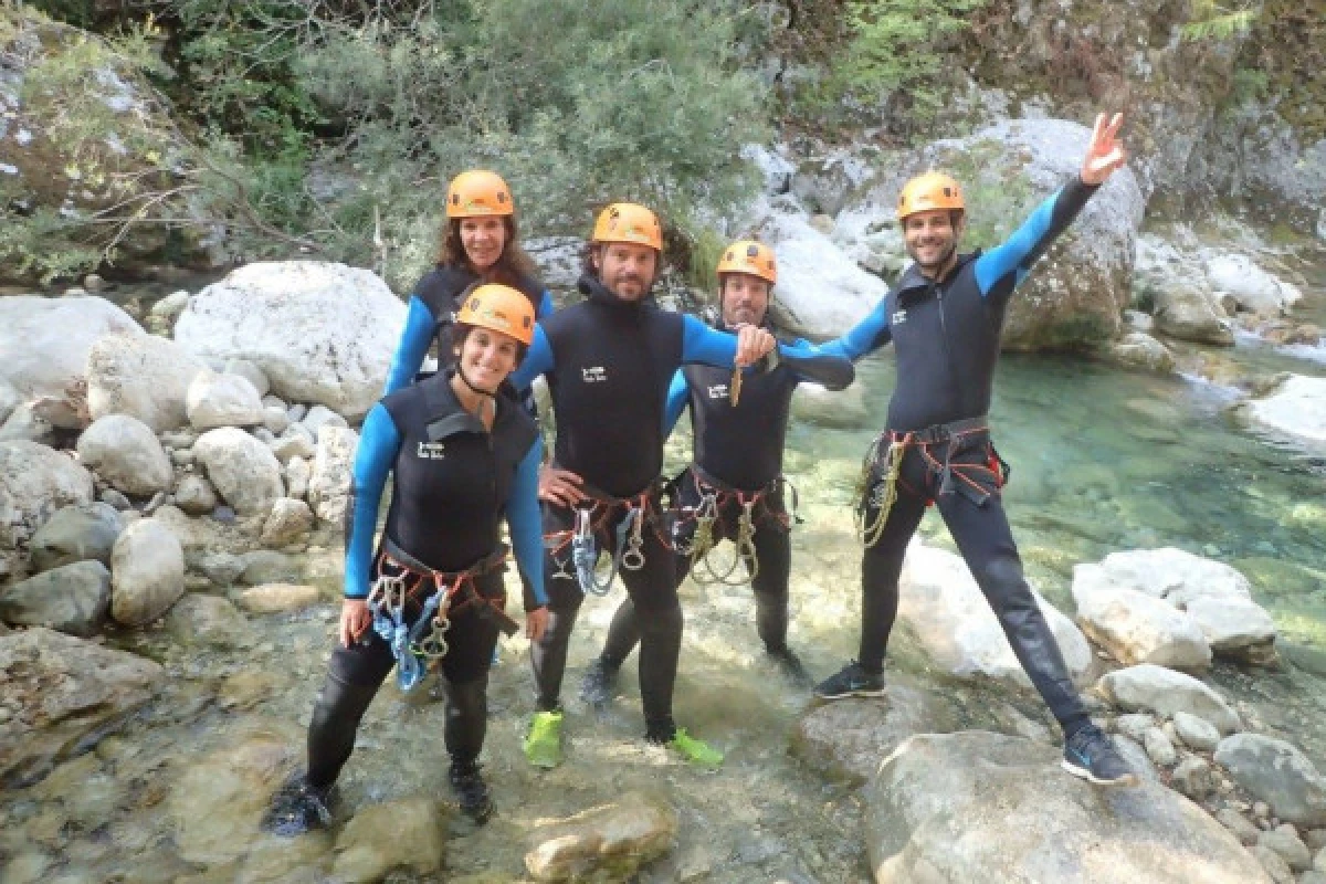 Canyoning level 2 - Gours du Ray - Bonjour Fun