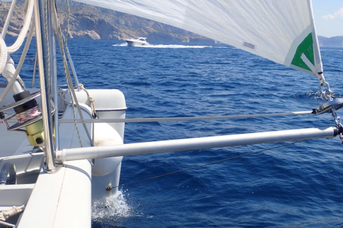 Catamaran sail ride in Marseille Bay from L'Estaque - Bonjour Fun