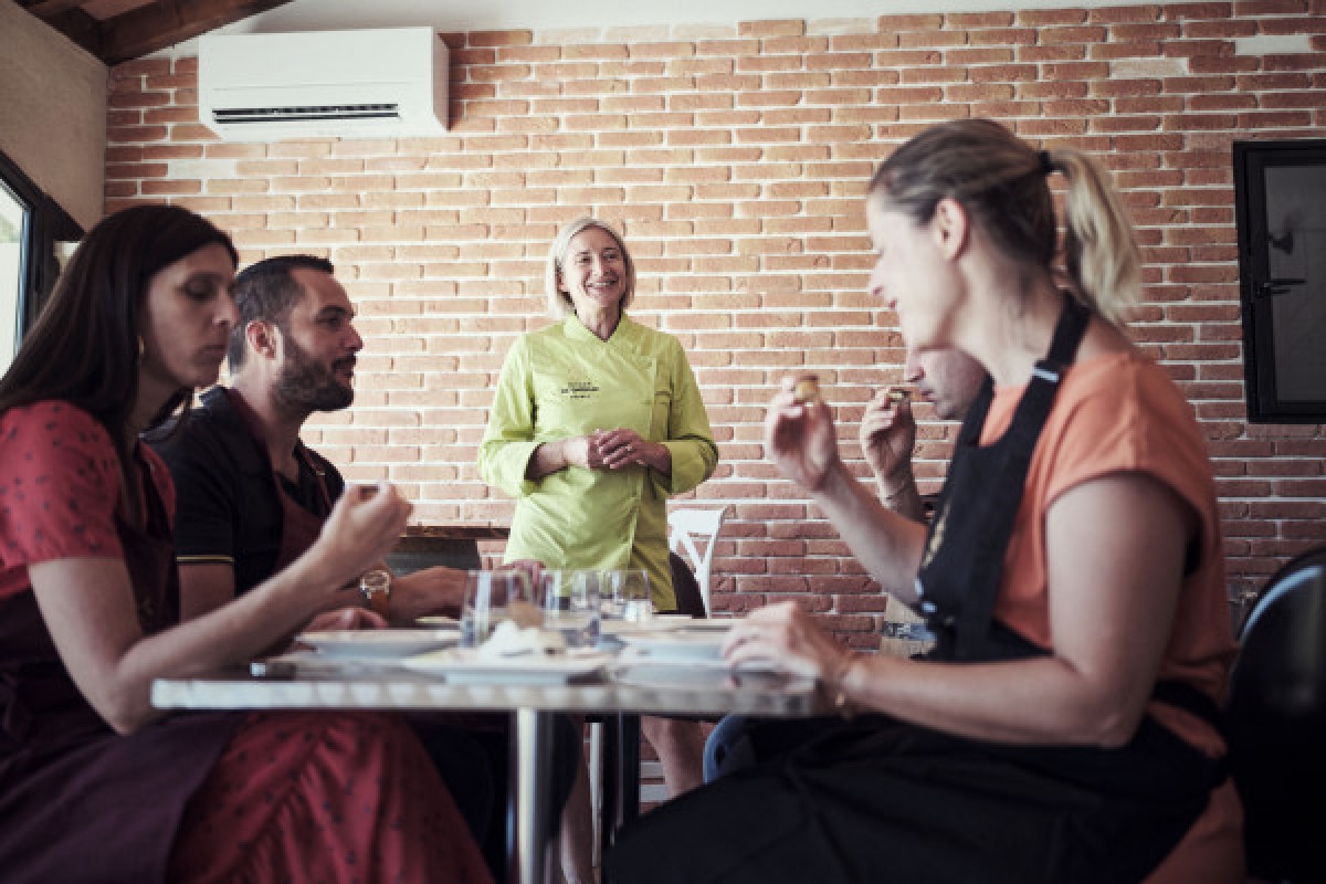 Chateauneuf-du-Pape : Truffles, Aigueze and Wine - Bonjour Fun