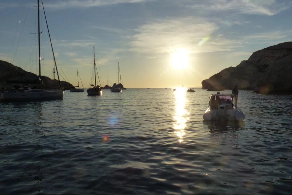 Tour 2 h - Sunset by boat - Bonjour Fun