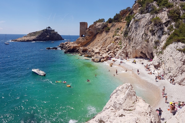 Tour 2 h Discover Cote Bleue by sea - Bonjour Fun