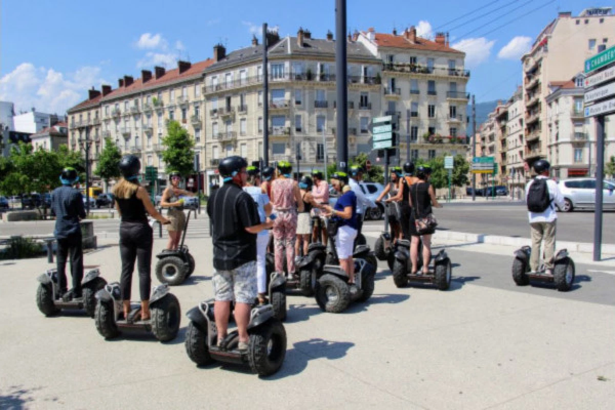 City Tour Segway 1h00 - Grenoble - Bonjour Fun