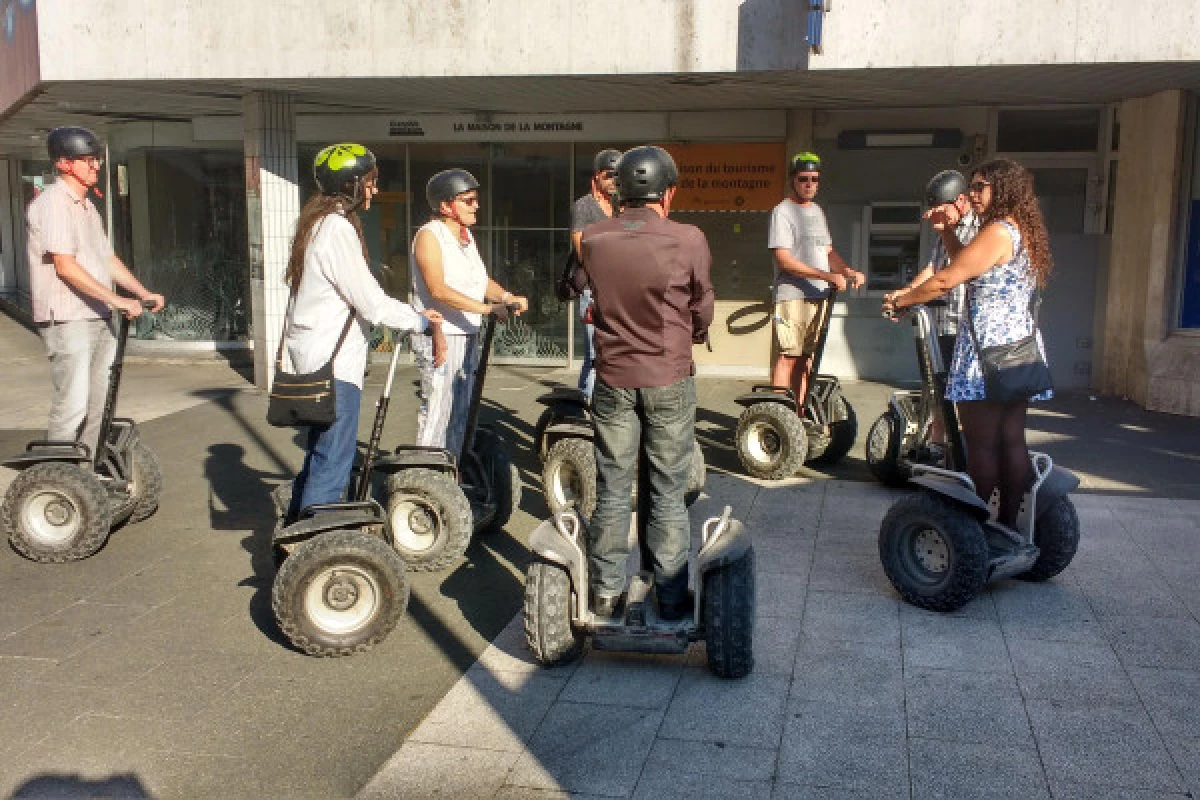 City Tour Segway 1h30 - Grenoble - Bonjour Fun