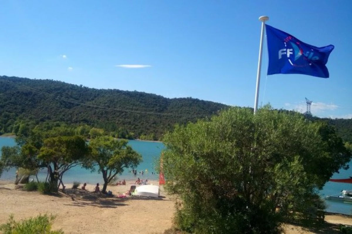 Individual sailing lessons - Lake Saint Cassien - Bonjour Fun