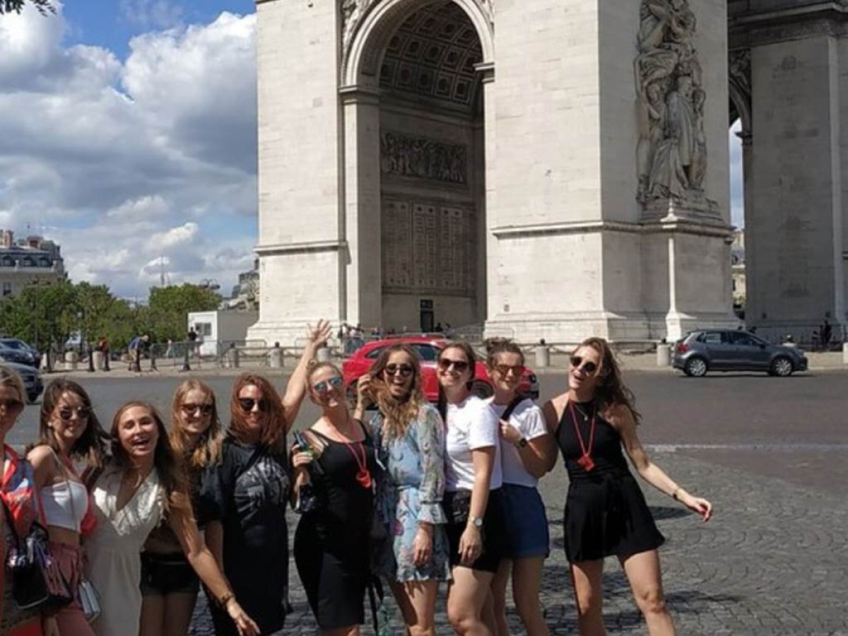 Crazy Bike Bar Tour - 1h (2) - Bonjour Fun