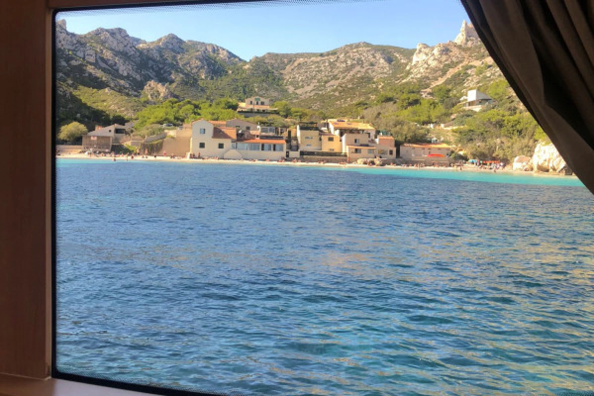 Excursion to the Calanques - Bonjour Fun