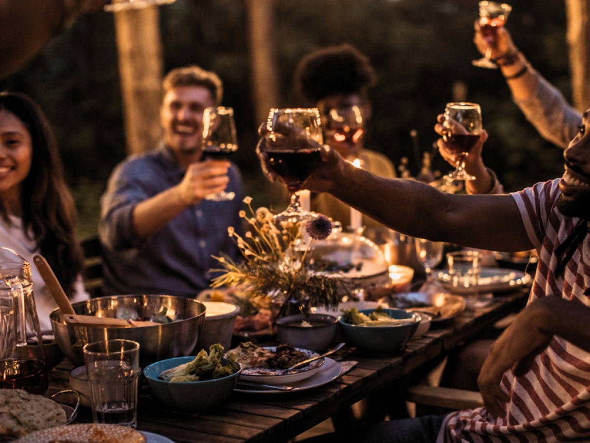 Countryside dinner and moonlit stroll - Bonjour Fun