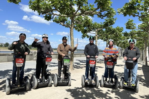 Segway Tours in Düsseldorf: classical City-Tour - Bonjour Fun