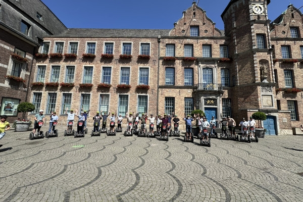 Segway Tours in Düsseldorf: classical City-Tour - Bonjour Fun