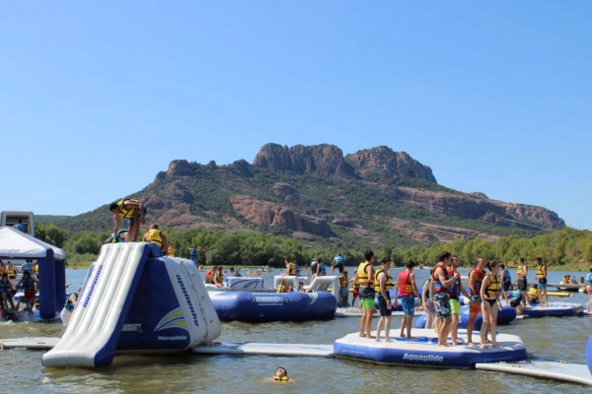 Entrance to the giant water park from 5 to 99 years old - Bonjour Fun