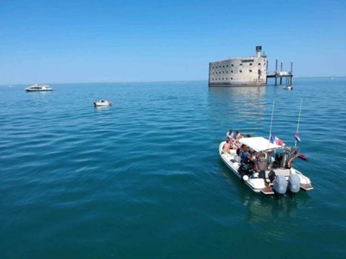 ESCAPE GAME en PLEINE MER 03H00 - Bonjour Fun