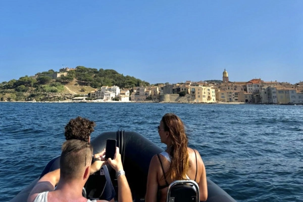 Sea excursion from Cannes to St Tropez - Bonjour Fun