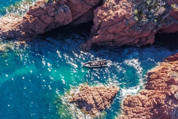 Essential Estérel Calanques 1.5-Hour - Bonjour Fun