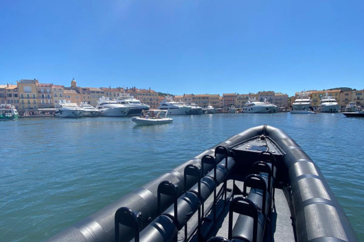 Boat excursion from Cannes to St Tropez - Bonjour Fun