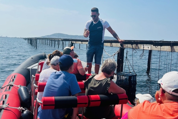 Excursion Sète - Half Day Boat Trip and Oysters - Bonjour Fun