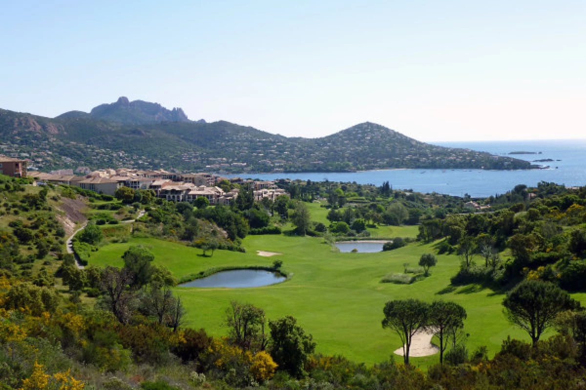 Green Fee - Golf Agay (Saint-Raphaël) - Bonjour Fun