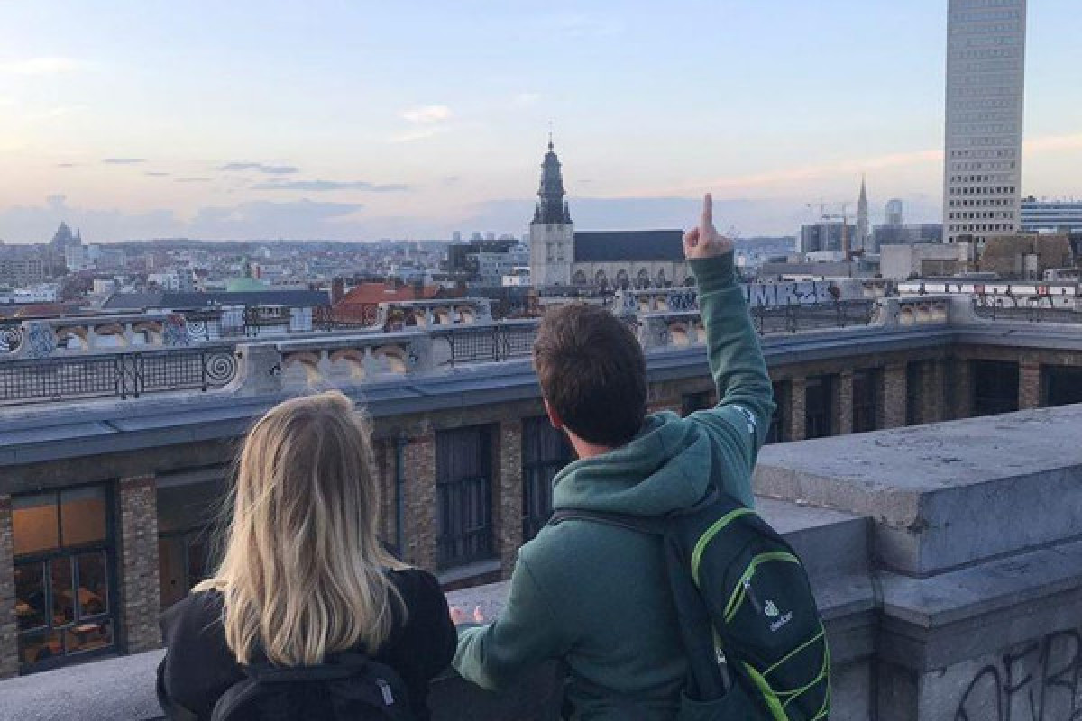 Guided tour : Brussels, 1000 Years of Struggles - Bonjour Fun