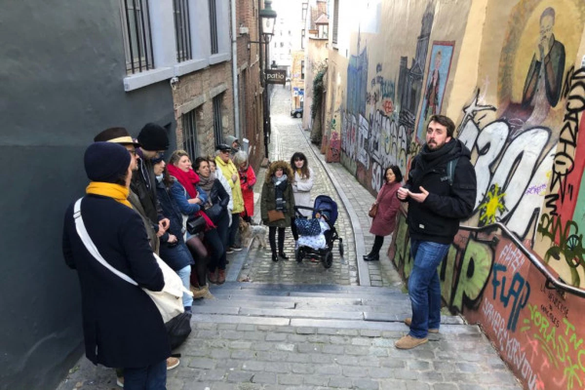 Guided tour : Brussels, 1000 Years of Struggles - Bonjour Fun