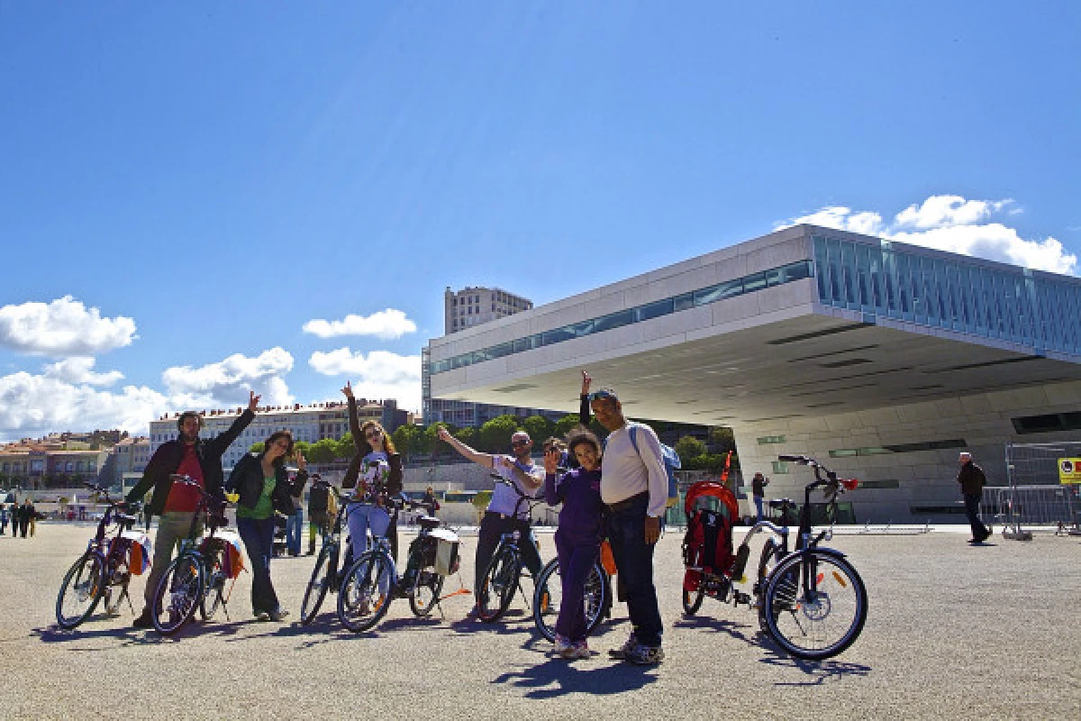 Half-day tour ebike special for cruises - Bonjour Fun