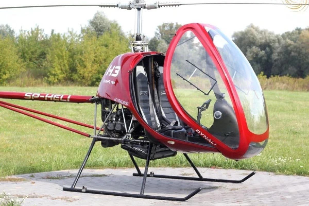 Introduction to microlight helicopter flying - Bonjour Fun