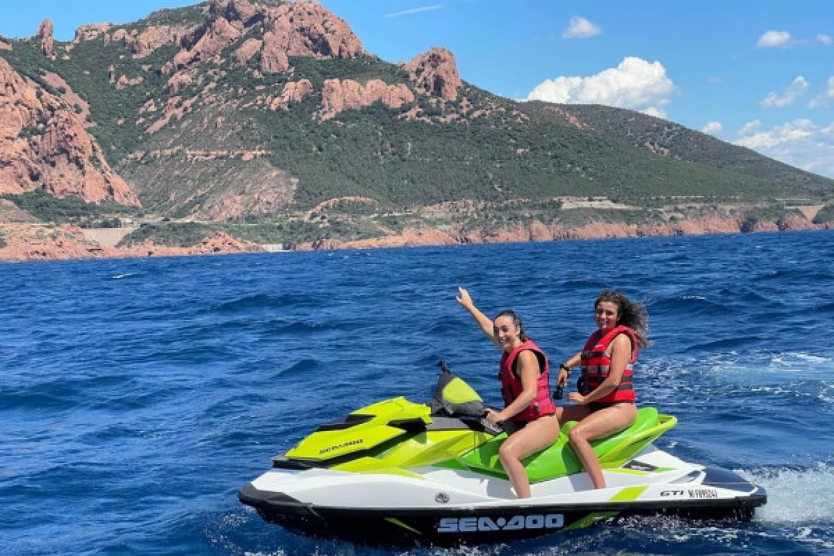 Jet ski introduction - Agay - Bonjour Fun