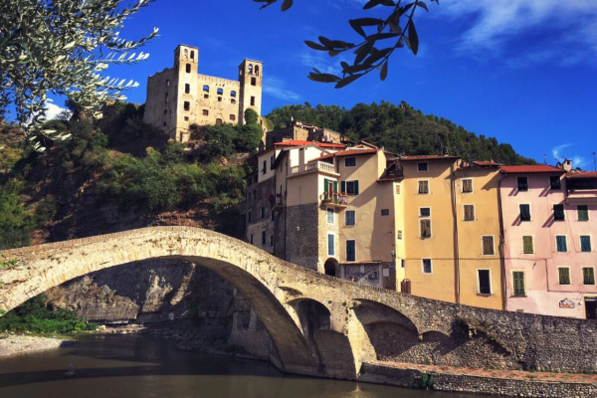 ITALIAN MARKET Small-Group Tour - Bonjour Fun