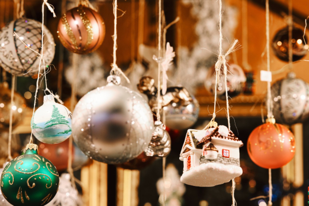 Unusual treasure hunt on Christmas markets Basel - Bonjour Fun