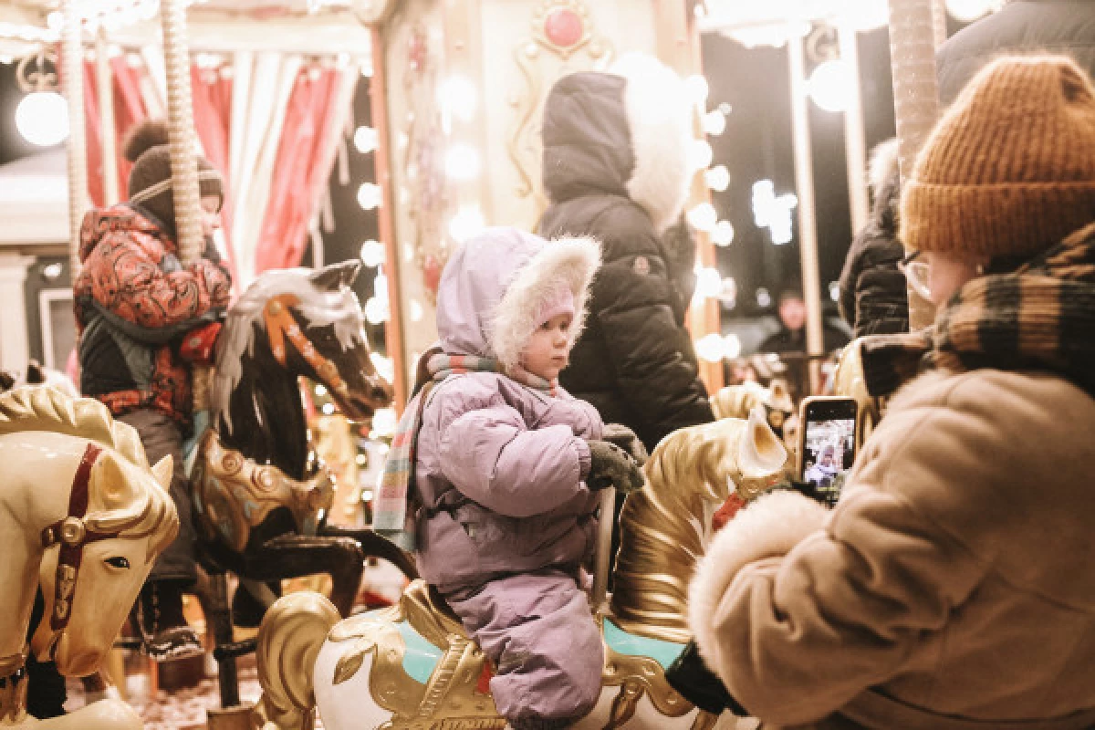 Unusual treasure hunt Christmas market (Metz) - Bonjour Fun