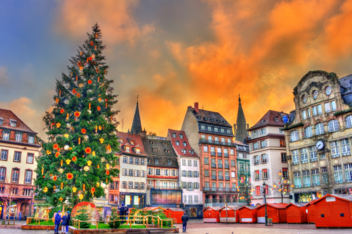 Unusual treasure hunt on the Christmas market (Strasbourg) - Bonjour Fun