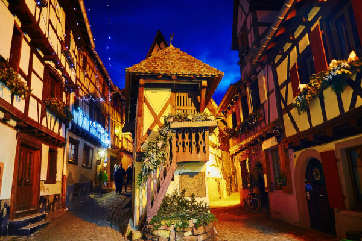 Unusual treasure hunt on the Christmas market (Eguisheim) - Bonjour Fun