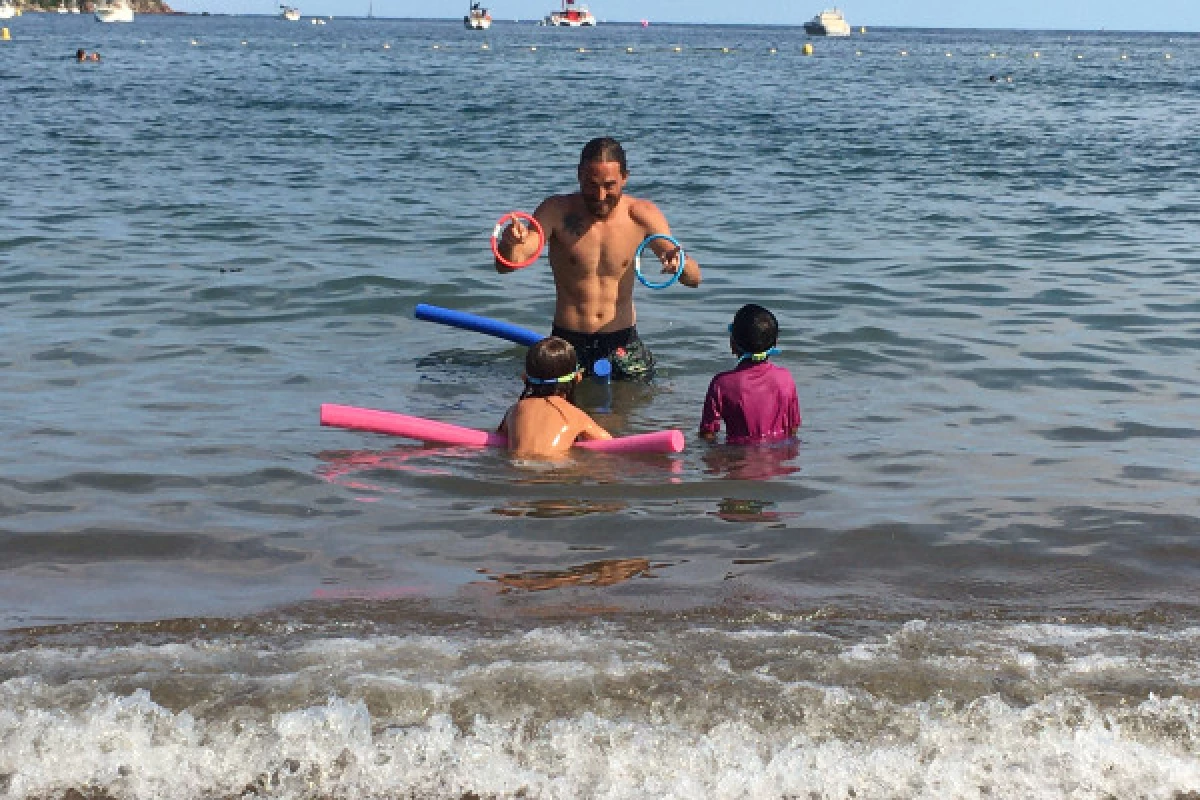 Swimming lessons - Mickey Club Les Loustics - Bonjour Fun