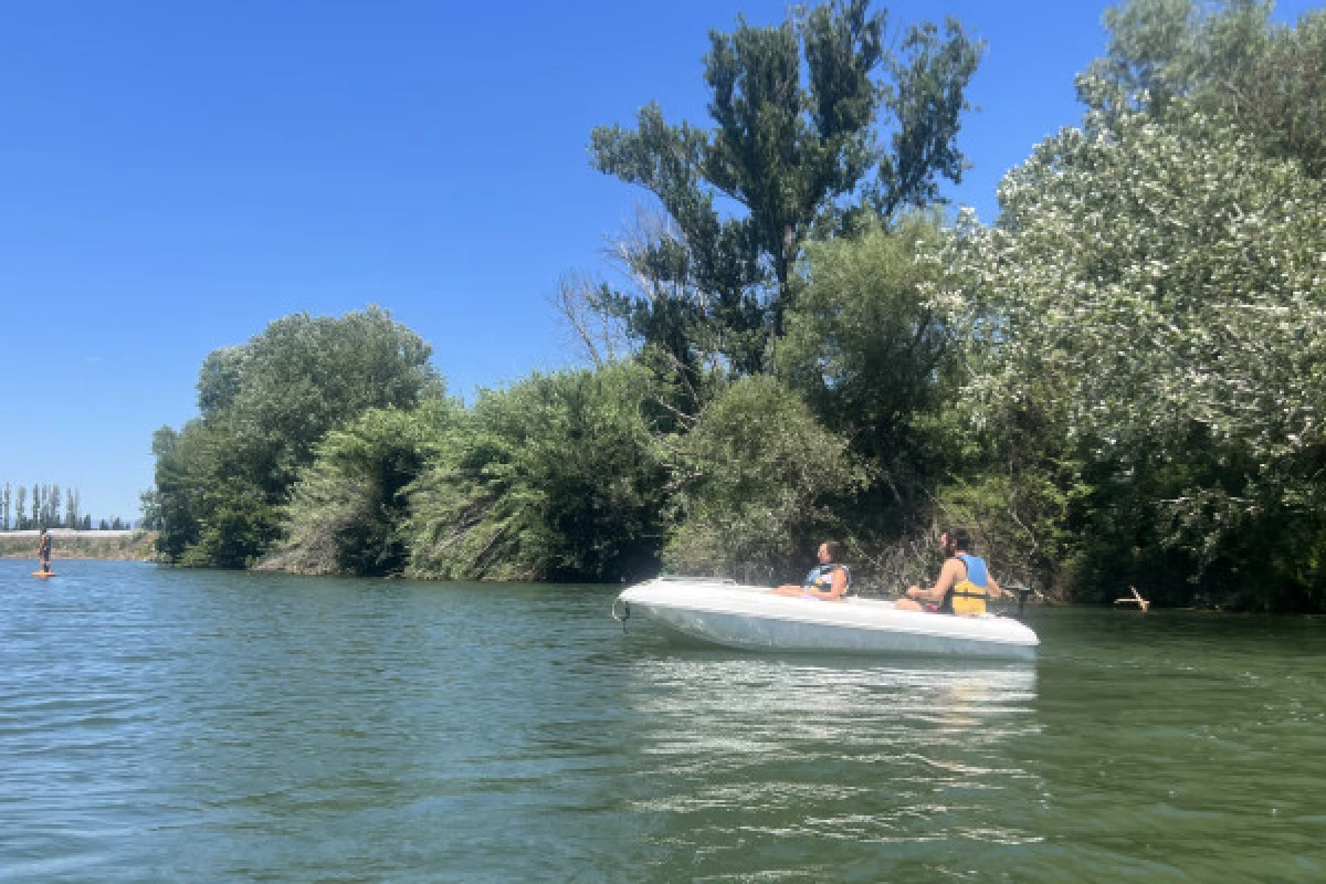 Electric boat rental without licence - Fréjus - Bonjour Fun