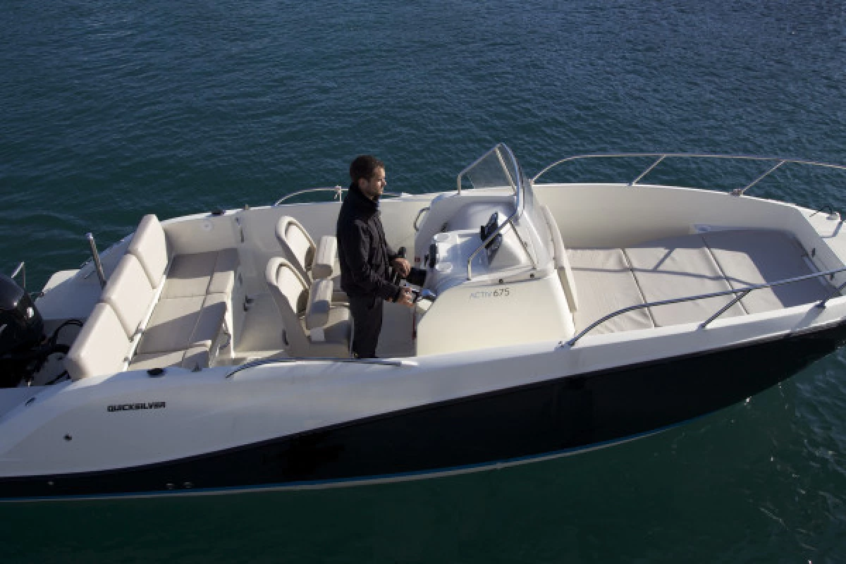 Boat rental - Quicksilver 675 (200CV) - Agay - Bonjour Fun