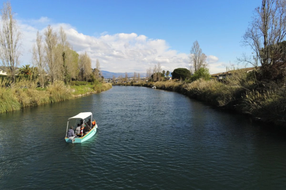 License-free boat rental on the Siagne river - Bonjour Fun