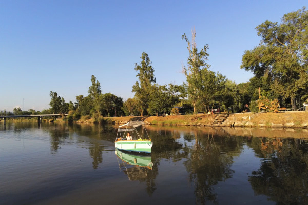 License-free boat rental on the Siagne river - Bonjour Fun