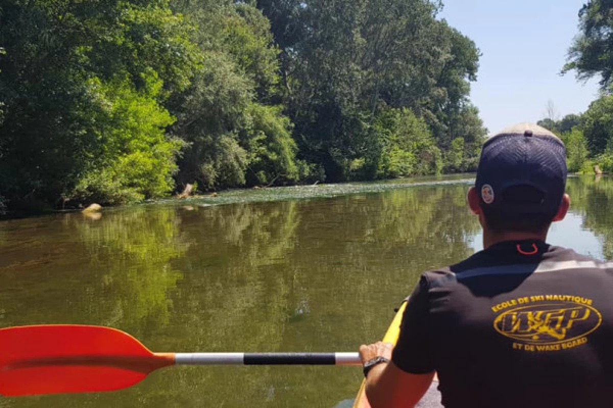 Canoe-Kayak rental on lake and river - Bonjour Fun